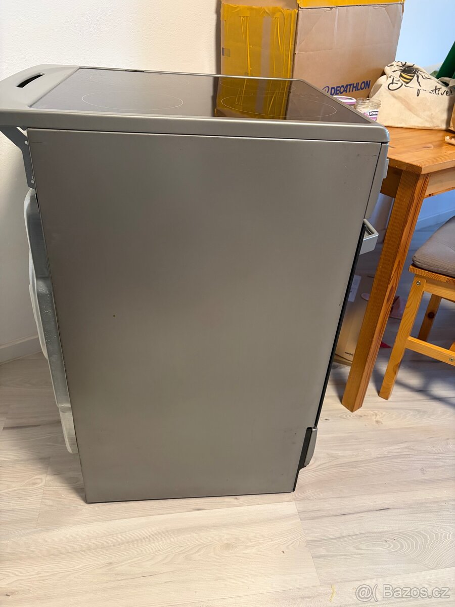 Sporák Amica - 11
