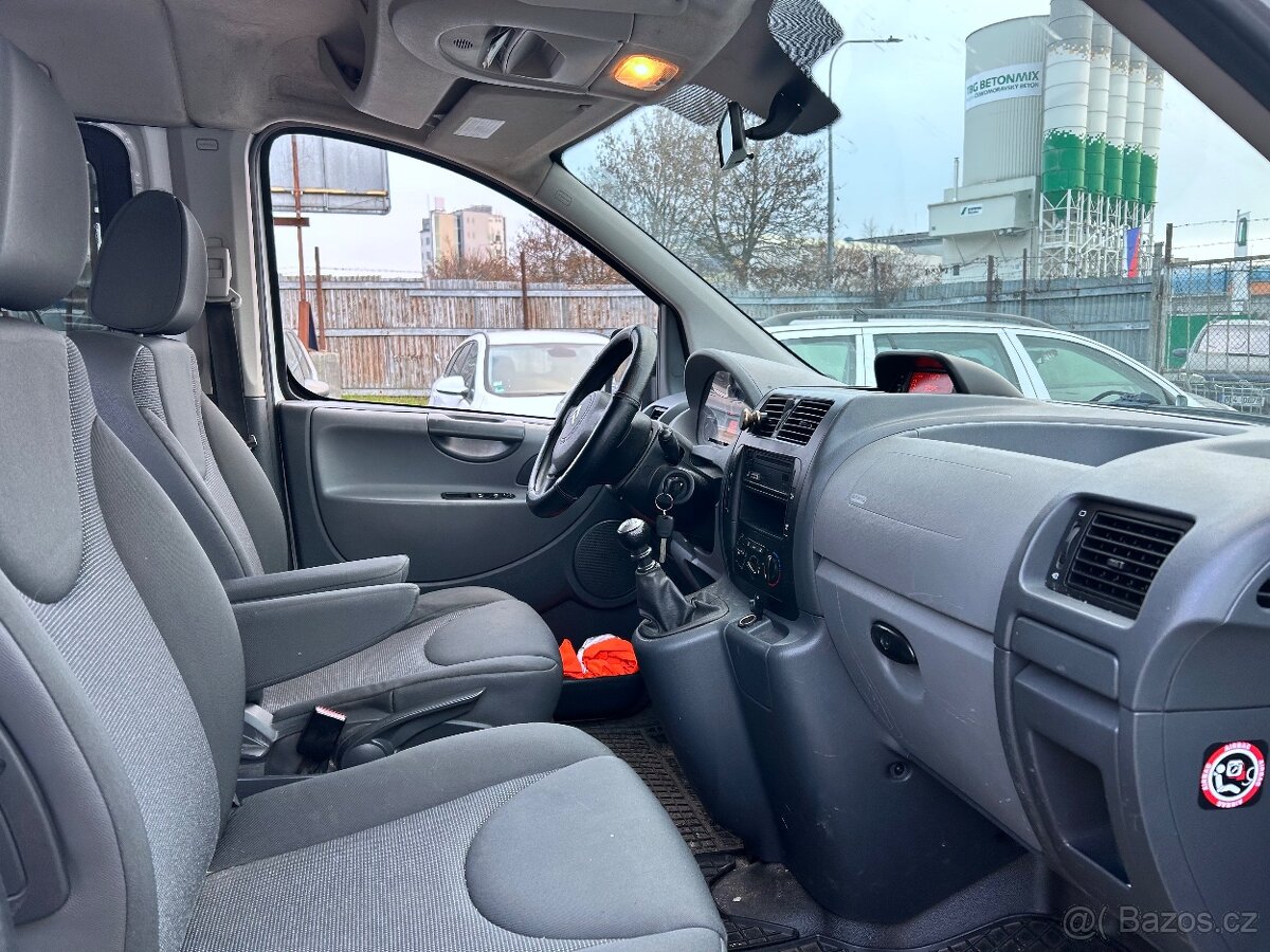 Citroen Jumpy 2011, 8 míst, NOVÁ STK DO 10/2027 - 11