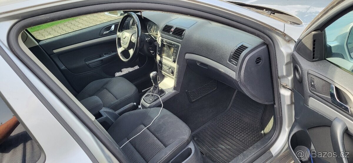 Škoda Octavia combi 1.9TDI 77kW Elegance Plus Facelif-CZ-TOP - 11