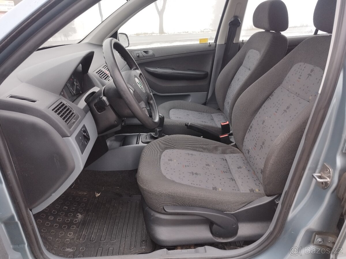 Škoda Fabia 1.2 HTP kombi - 11