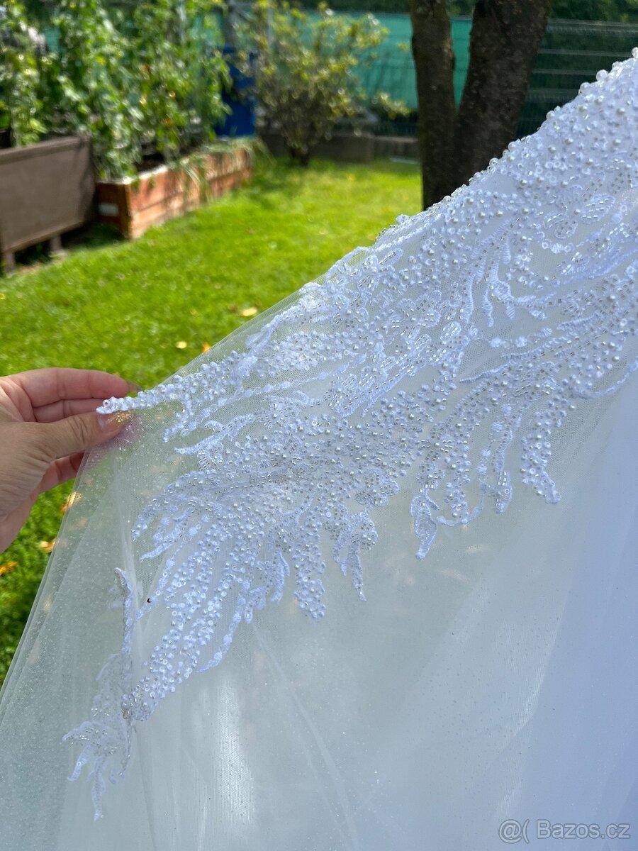 Svatební šaty - 11