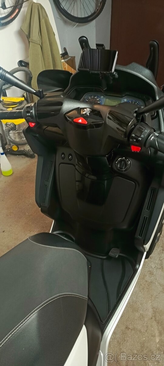 Peugeot METROPOLIS 400 / 2014 - 11