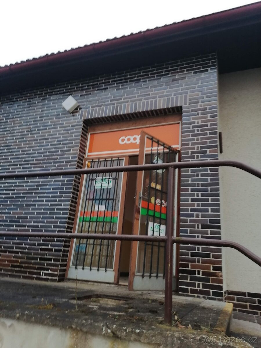 Pronájem domu COOP Jednota nezařizený s možností předělat ní - 11