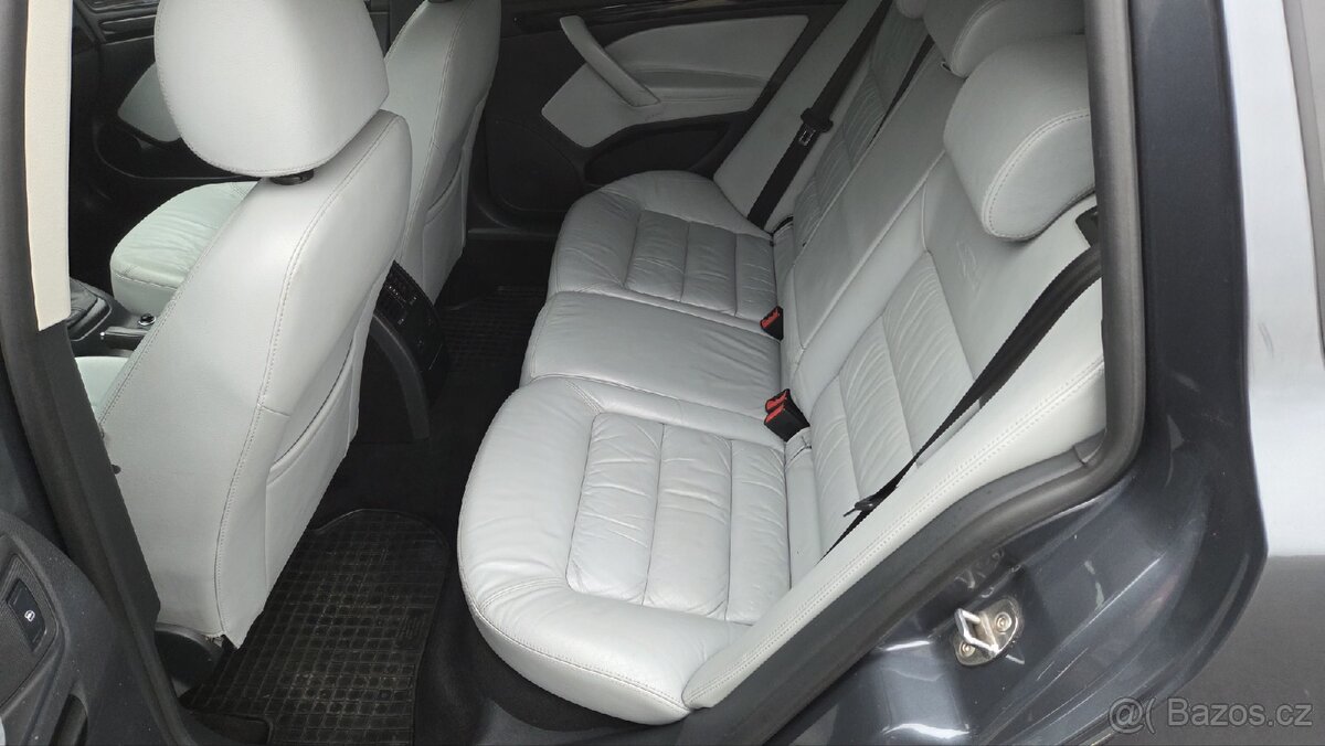 Š.Octavia 2.0 TDi Laurin&Klement - 11