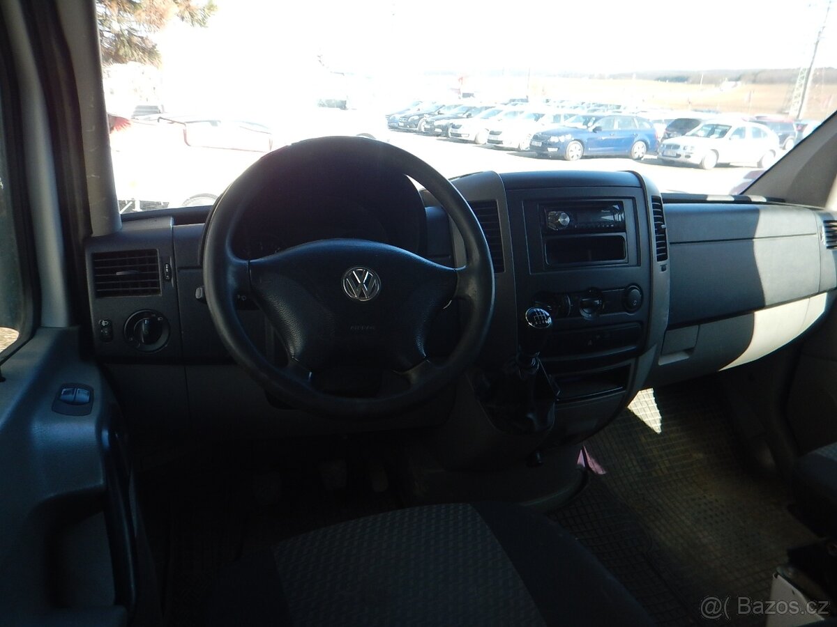 Volkswagen Crafter 2.0 TDI, ČR, 7 MÍST, VALNÍK - 11