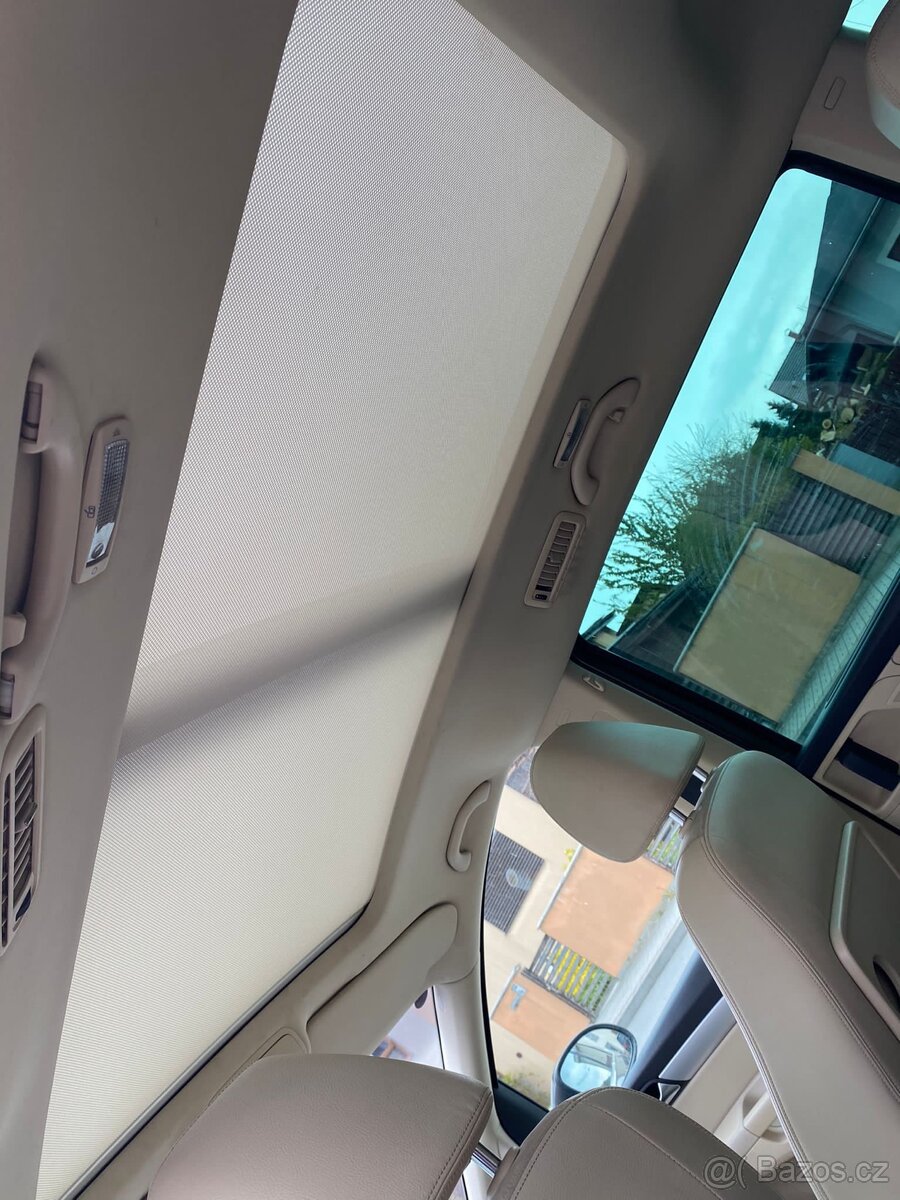 Volkswagen Sharan r.v 2010 7-míst, DSG - 11