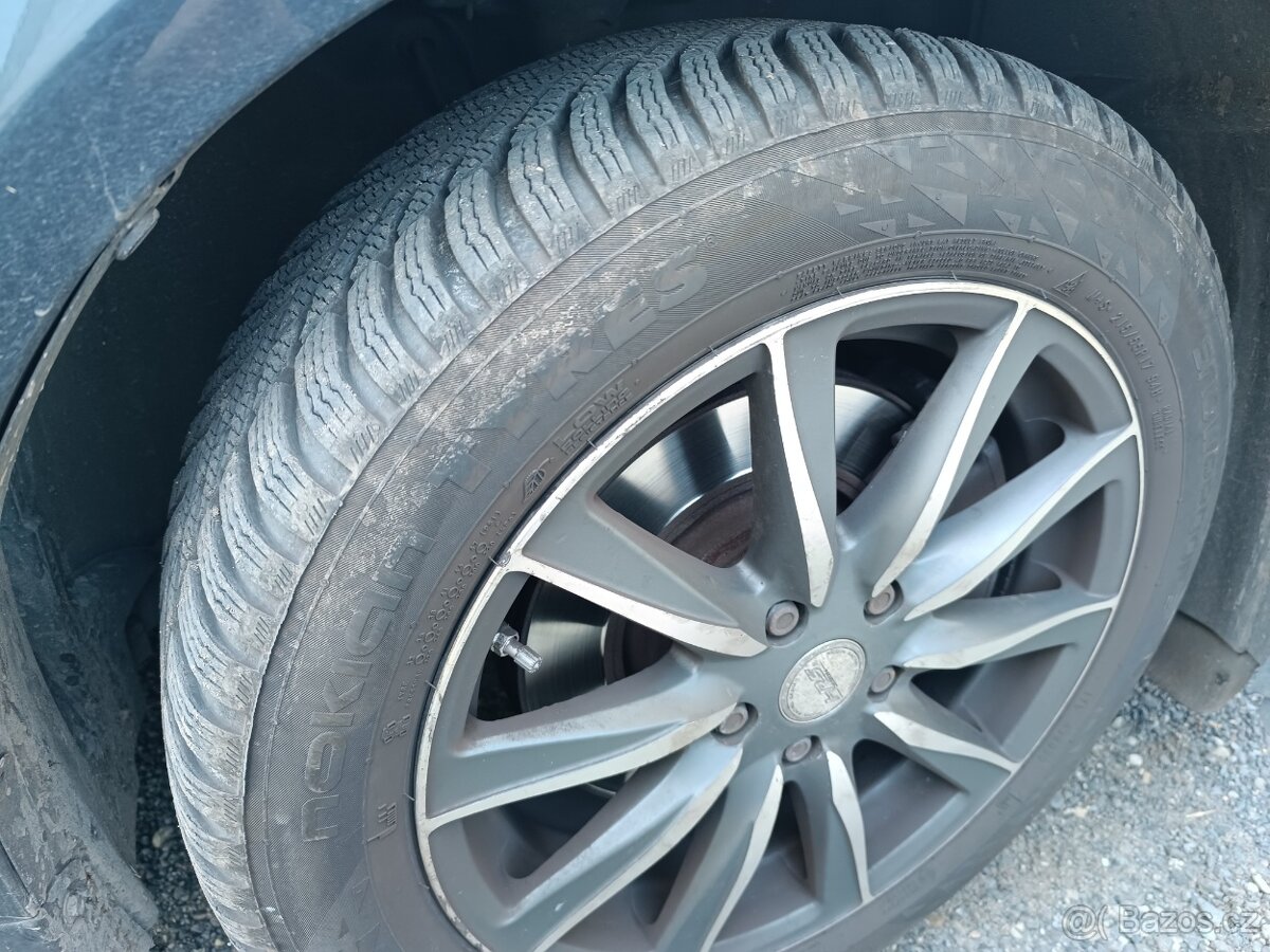 Toyota Avensis kombi automat odpočet DPH - 11