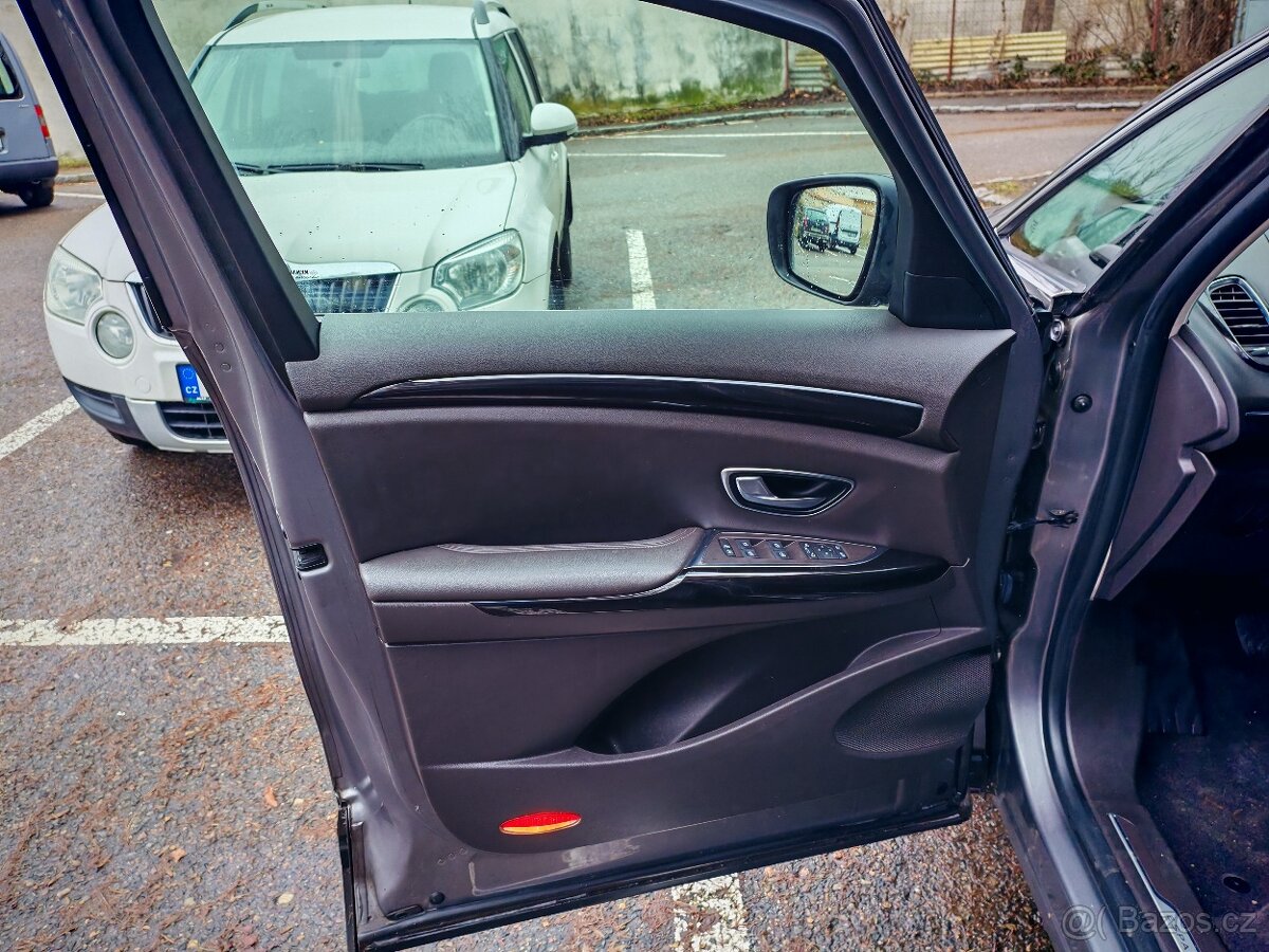 Reanult Espace 1.6DCI 7 míst - 11