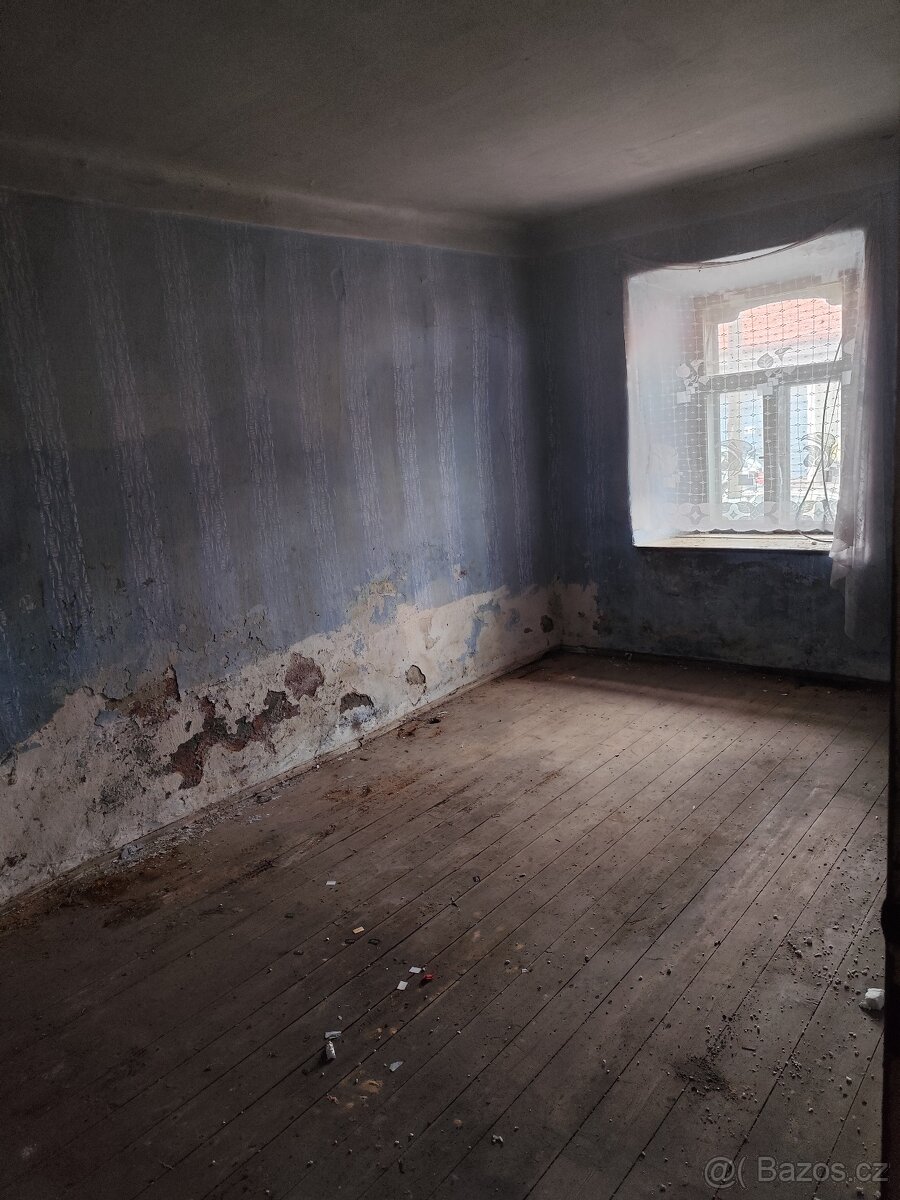 Dům 2+1 v Lišově - 11