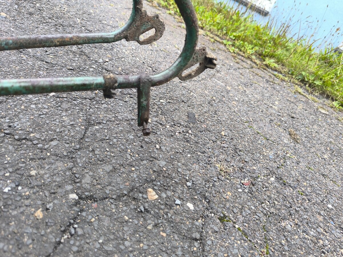 Stadion S11, rám ušák +vidle+vahadla - 11