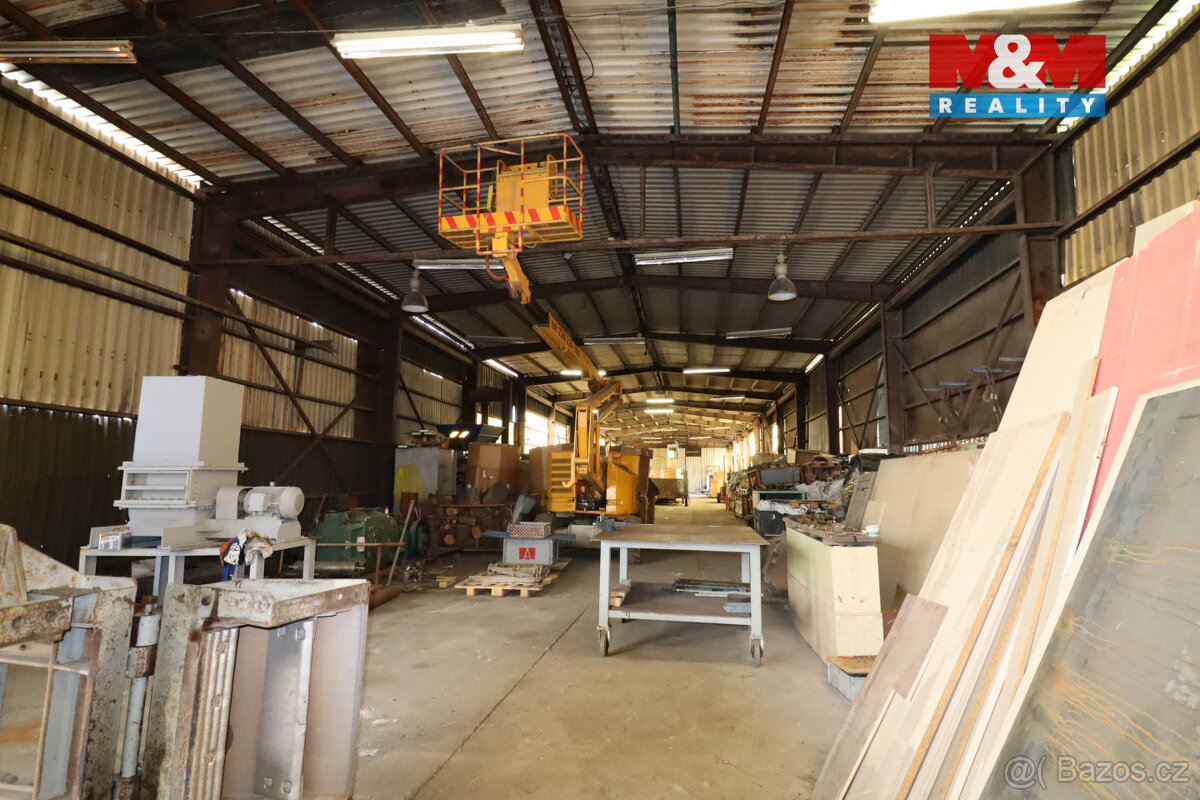 Prodej obchodního objektu 2760 m2 v Kadani, Prunéřově - 11