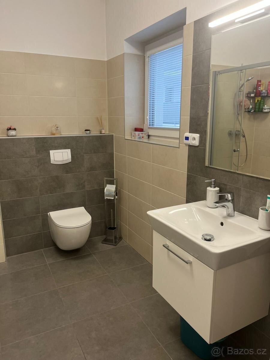 Pronájem bytu 2 kk, 54 m2, novostavba EDEN Rožnov - 11