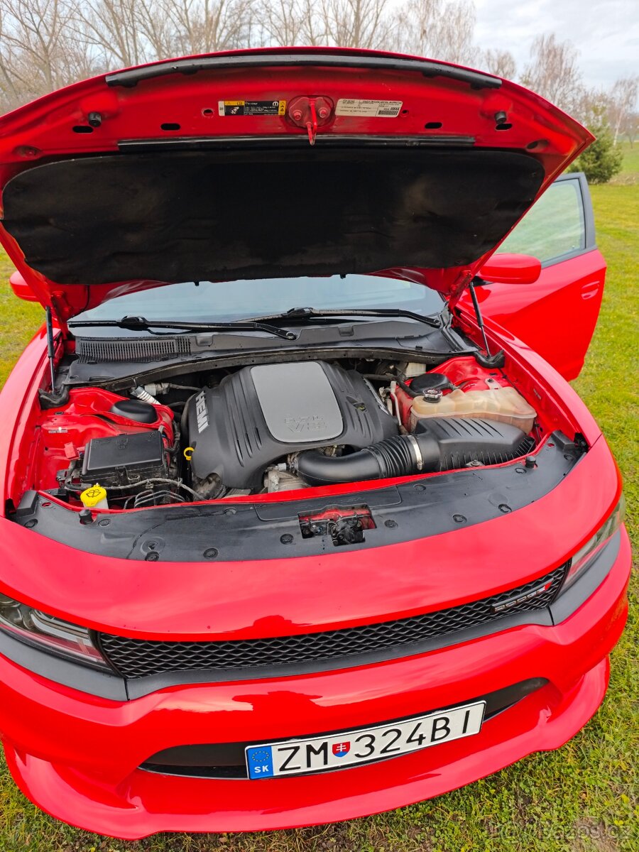 Dodge charger 5.7hemi 276kw rok výroby 2020 - 11