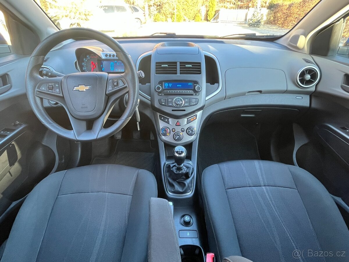 Chevrolet Aveo 1.4 i 74 kW Tempomat Serviska - 11