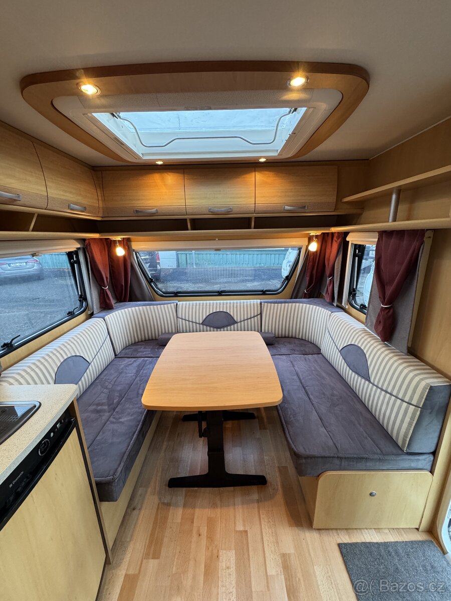 Dethleffs Camper 510 ~ francouzská postel - 11