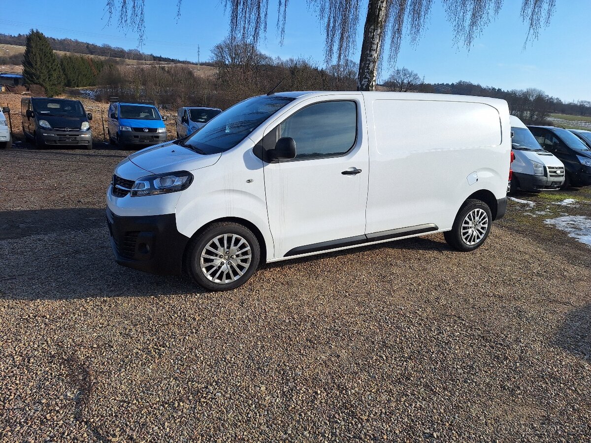 Opel Vivaro 2.0cdti Navigace Tažné - 11