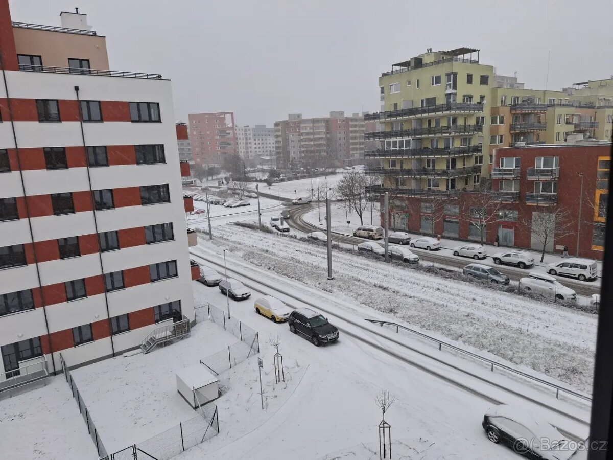 Pronájem bytu 2+kk 45 m² - 11