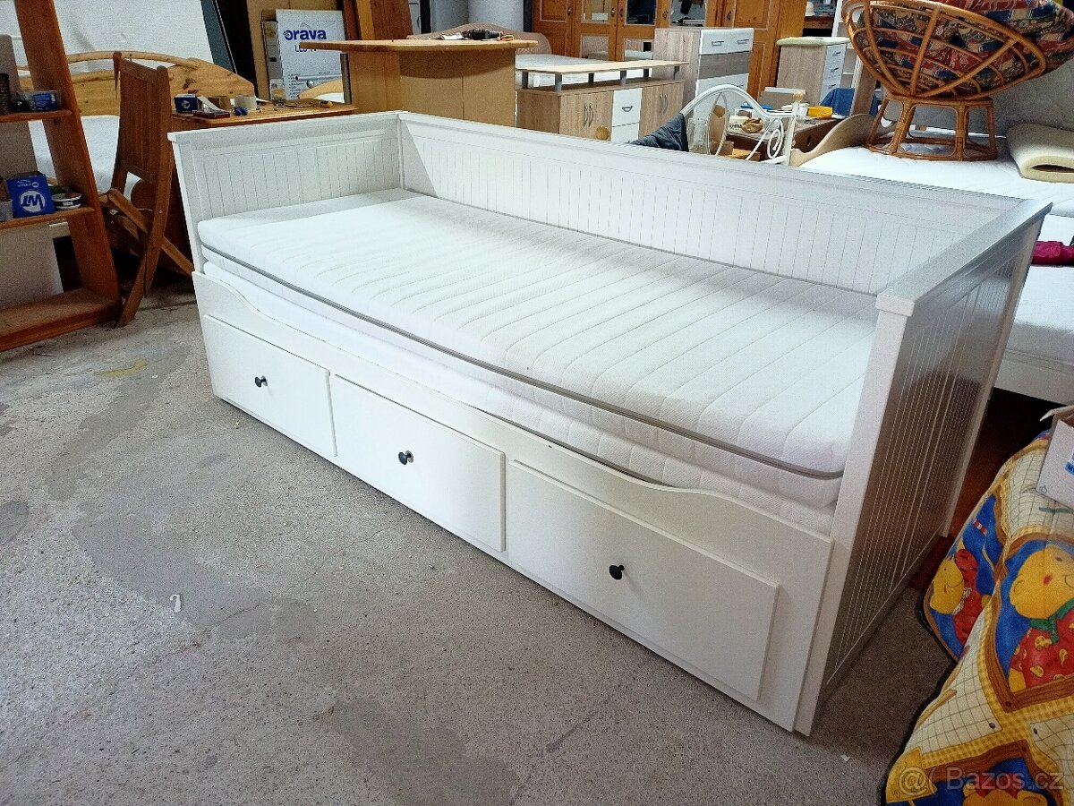 Prodám krásnou rozkládací postel IKEA HEMNES - 11