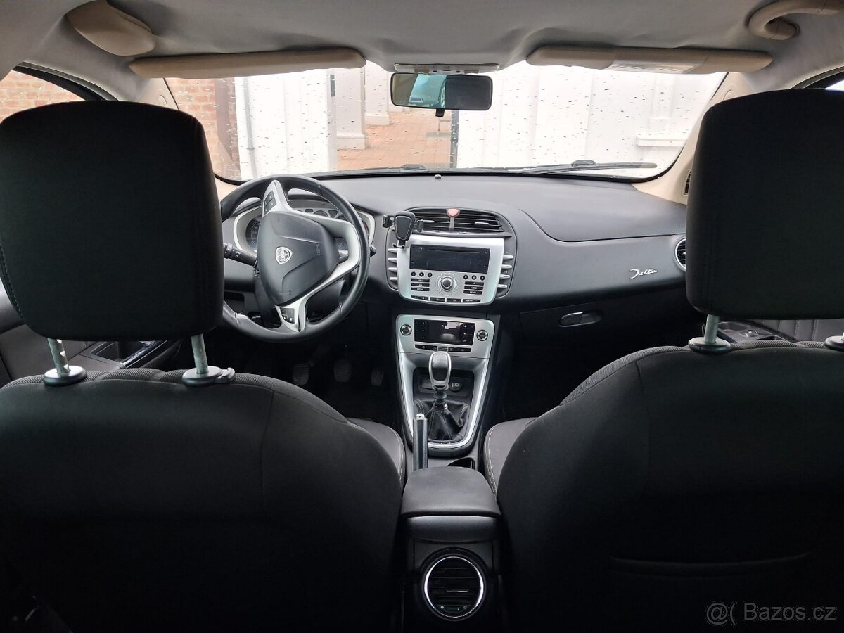 Lancia Delta 1.6 JTD 88 kW | STK do 10/2027 - 11