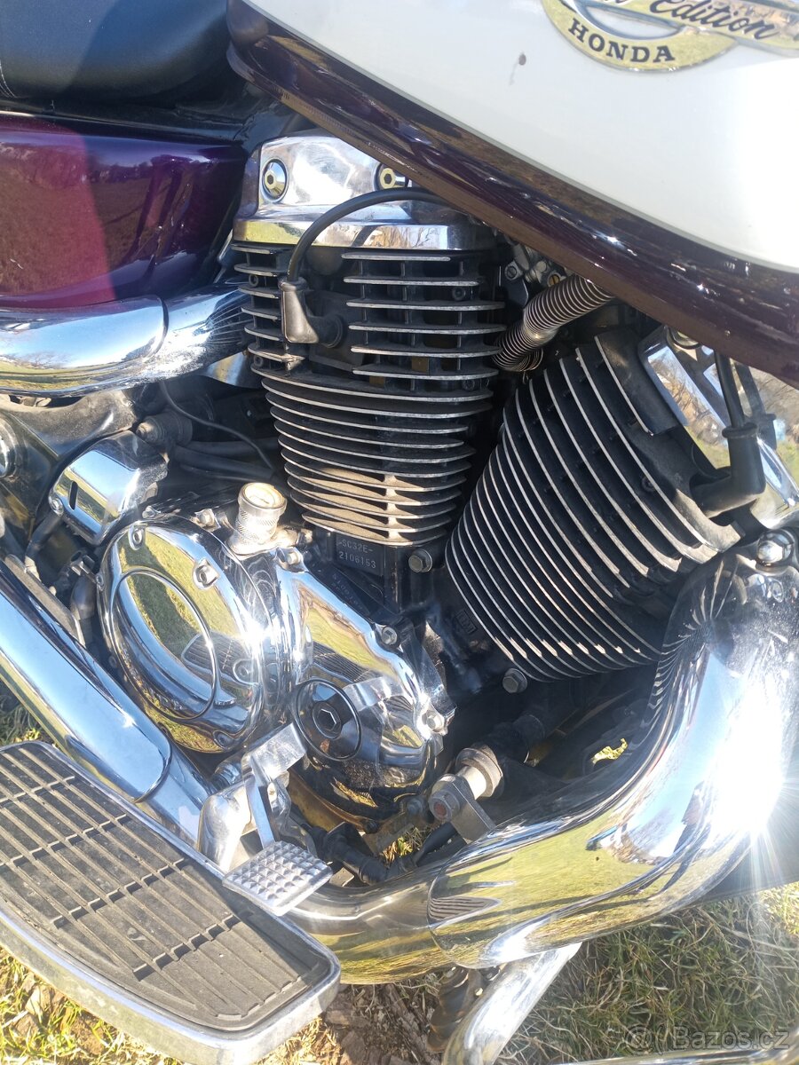 Prodám Hondu Shadou VT 1100 C2 - 11