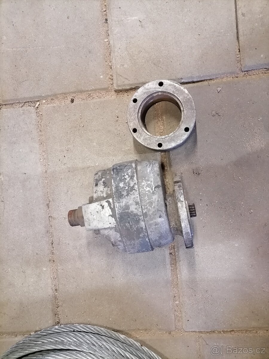 Praga v3s náhradní díly - 11