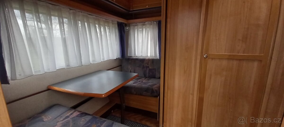 Obytný přívěs WILK - 11