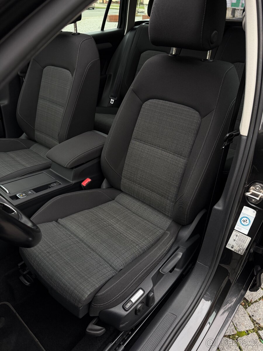 VW PASSAT VARIANT 2.0TDI 147kW DSG WEBASTO TAŽNÉ 2020 VÝBAVA - 11