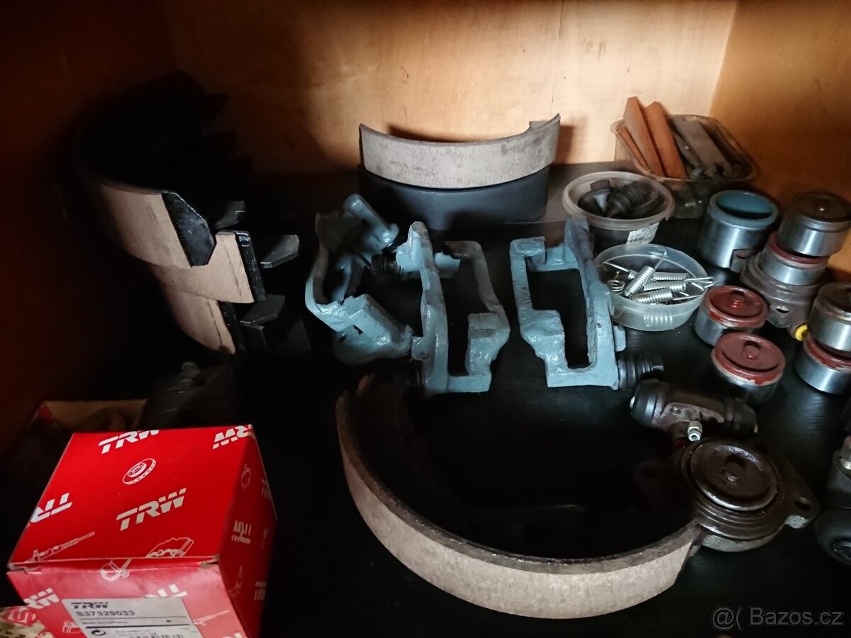 Prodám díly na veterány Fiat 600, Škoda, Volha 24,Favorit - 11