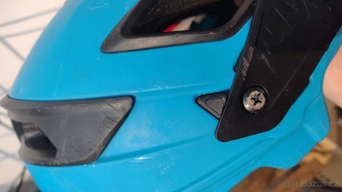 Helma UVEX Jakkyl HDE - 11