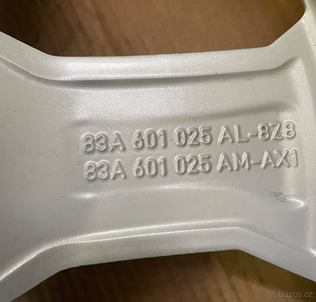 Original zimni alu Audi Q3 5x112 + 215/65/17 95% - 11