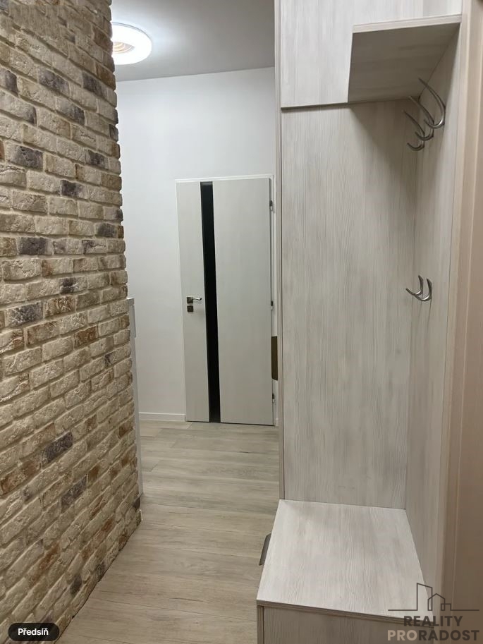 Pronájem bytu 2+1 70 m² s balkónem, ul. Musílkova, Praha - K - 11