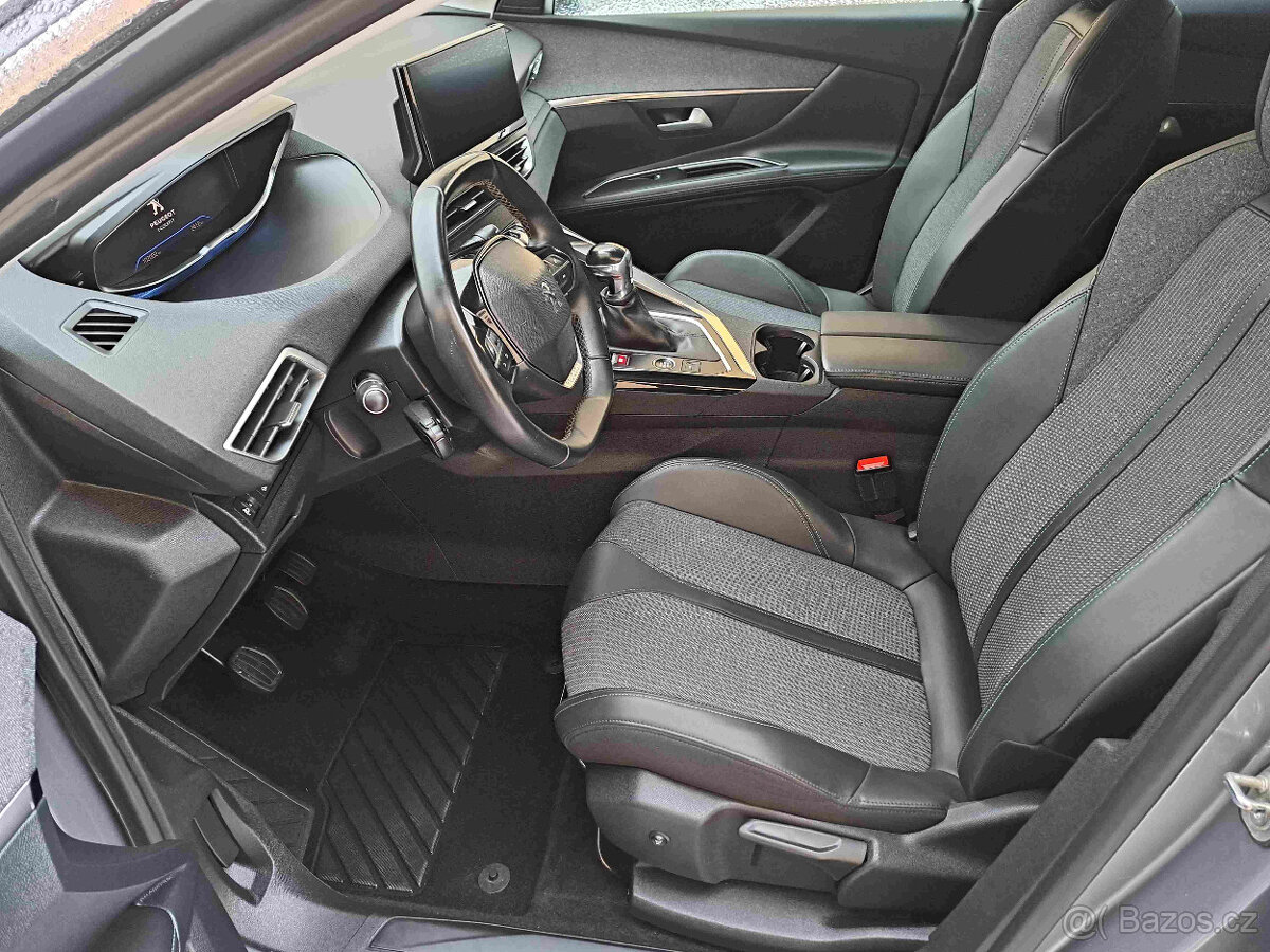 Peugeot 3008 1,2 PT ALLURE - 1828 - 11