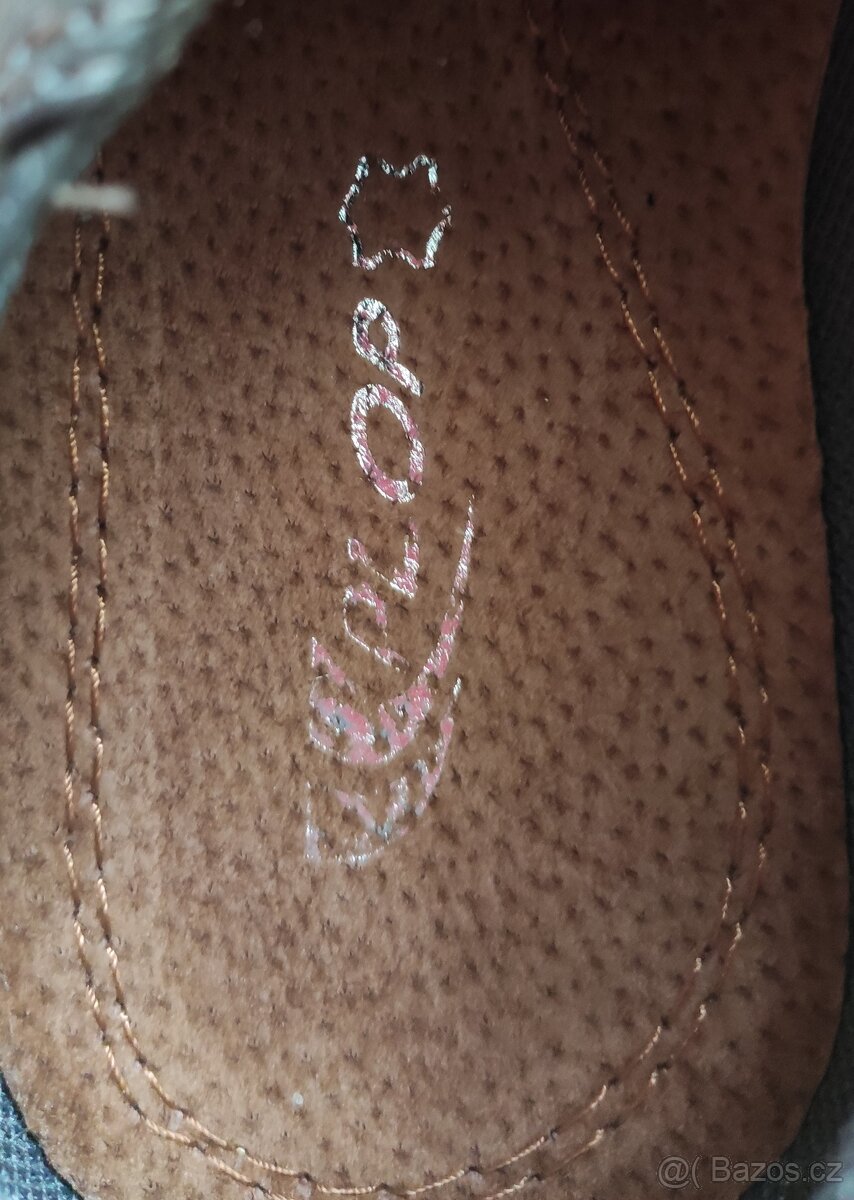 Boty černé pracovní vel.37 polobotky mokasíny kus 100,- - 11