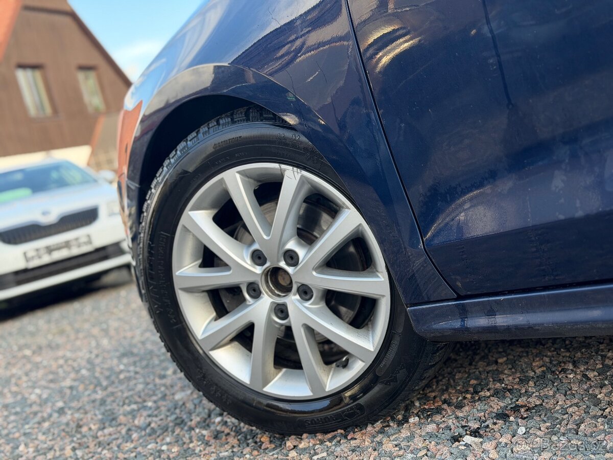 VW Jetta 1.6TDi NAVI-MANUAL-SERVIS 2012 - 11