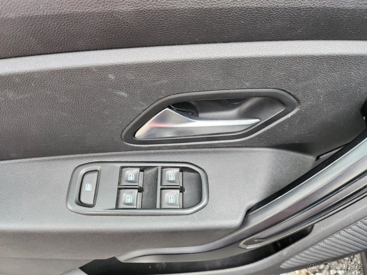 Dacia Duster 1.6 benzín 2019 - 11