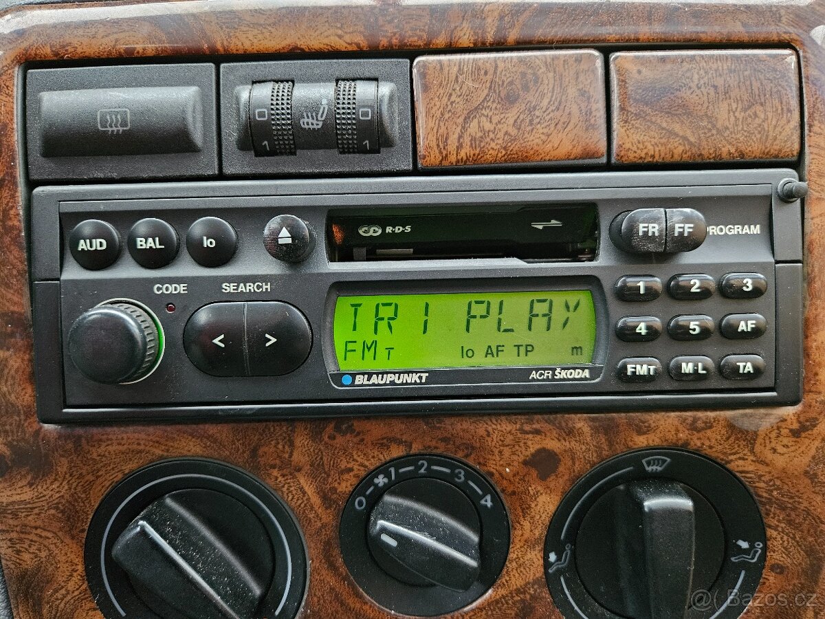 Škoda ACR autorádio Blaupunkt + šuplík - 11