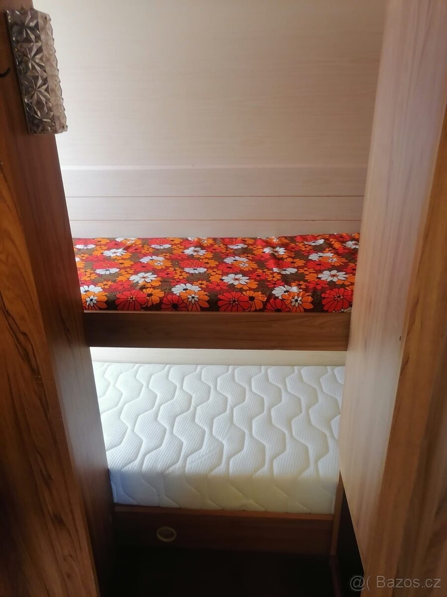 Karavan, Kuchyňka , Palandy , Topeni - 11