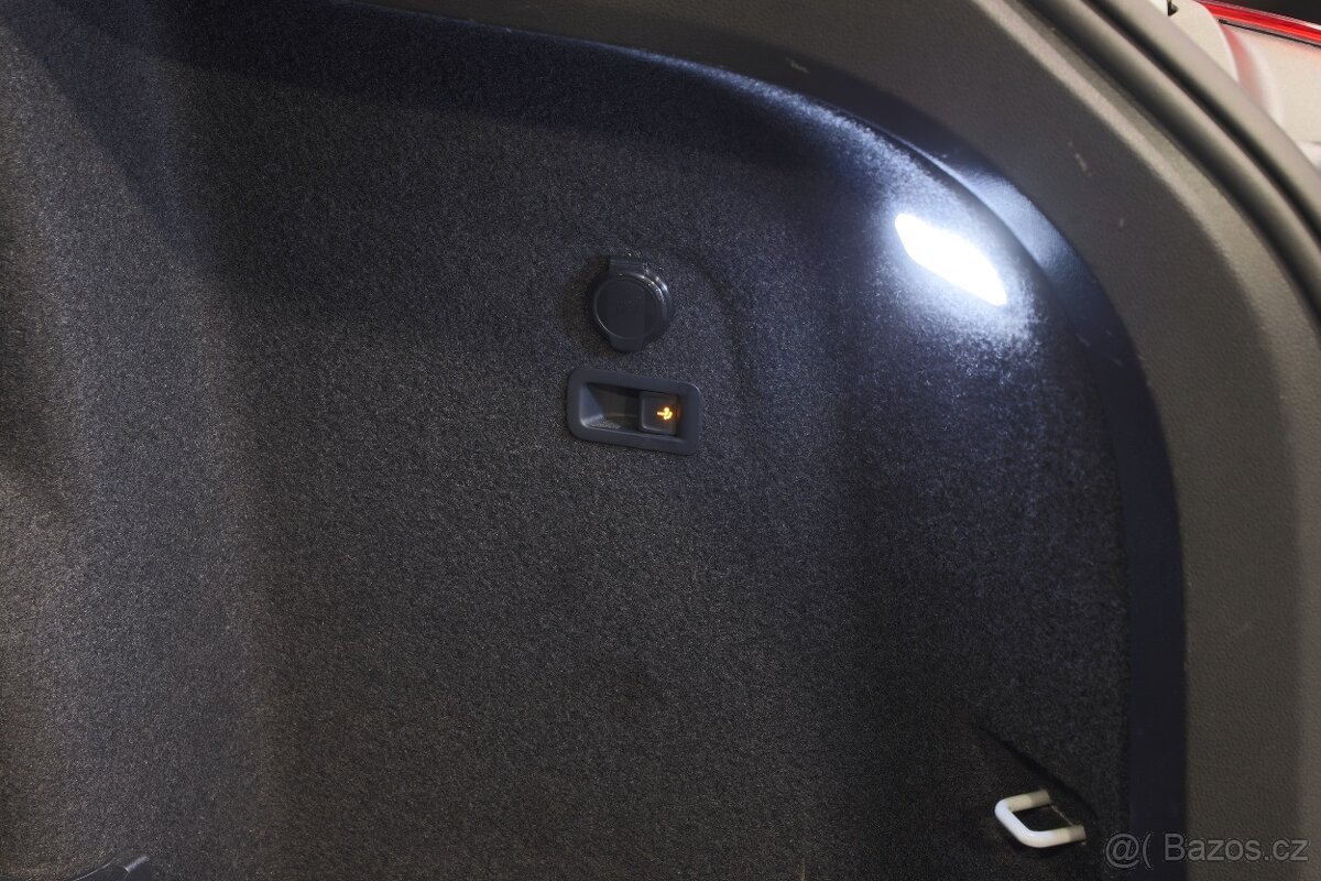 VW Golf 8 Variant Style 2.0 TDI 110kW DSG - záruka Autodraft - 11