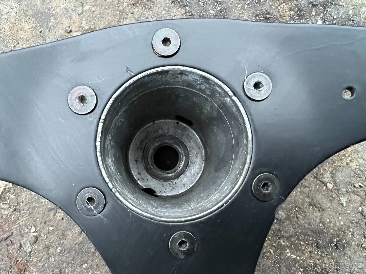 Sportovní volant 315mm na přečalounení - 11