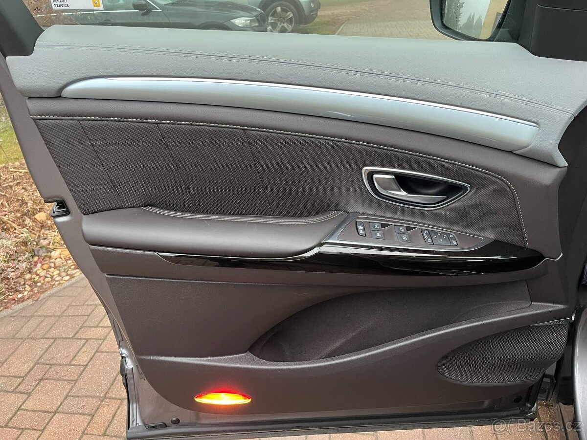 Renault Espace 1.6 dCi Initiale Paris 7 míst BOSE - 11