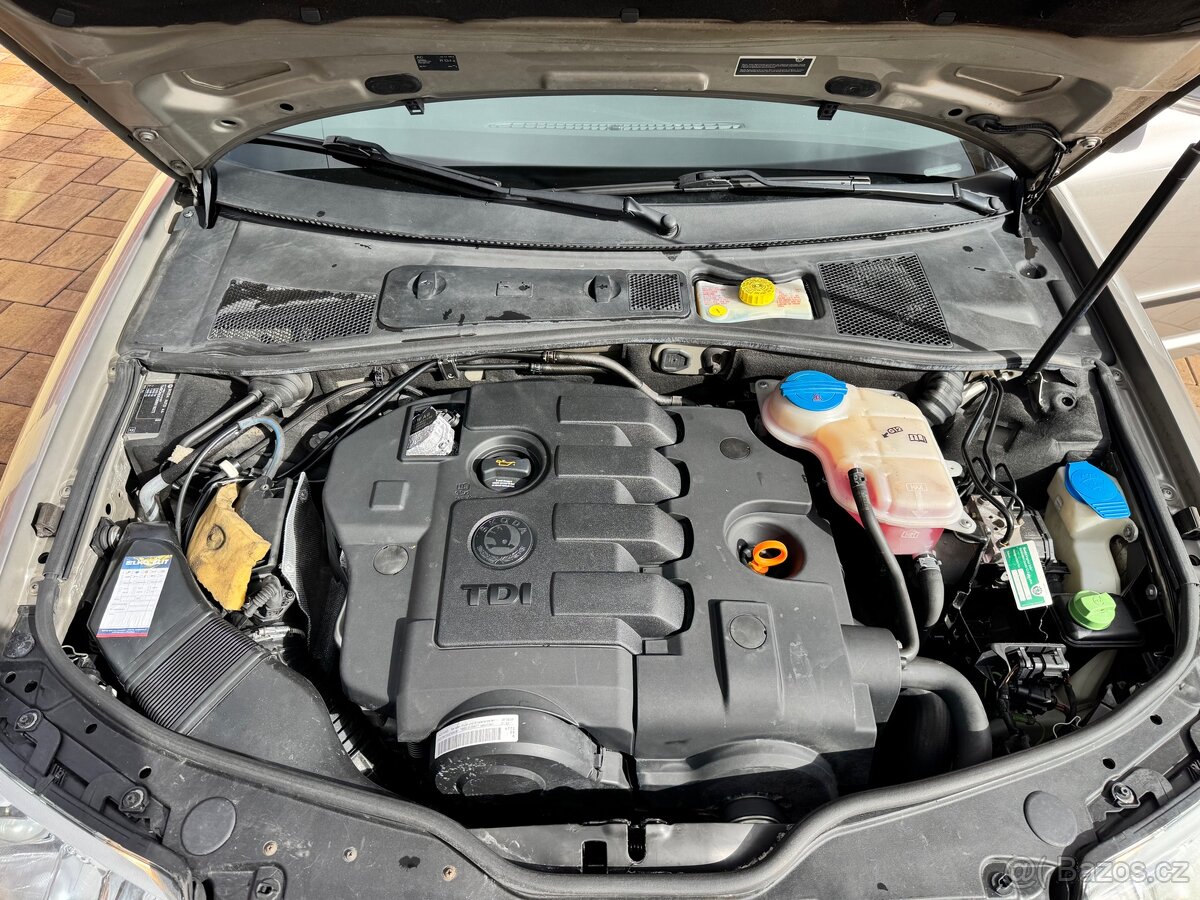 Škoda Superb 2.0TDI 103Kw Elegance - 11