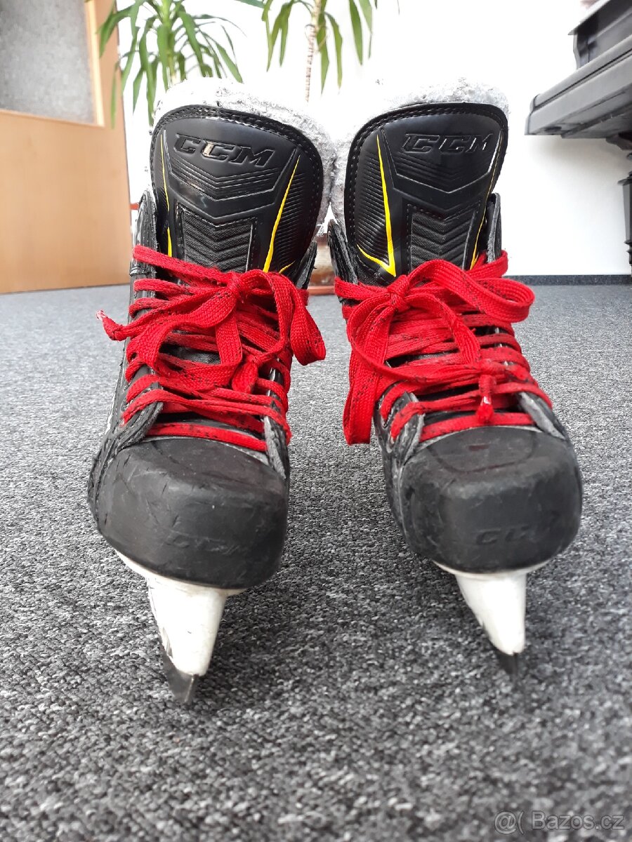 Brusle CCM Tacks 9090 - 11