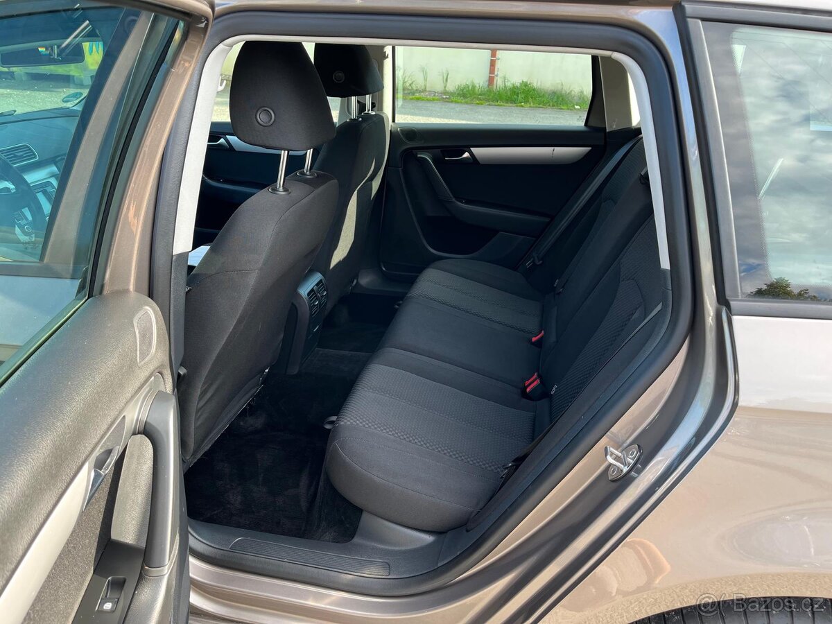 VW PASSAT 1.6 TDi SERVISNí KNIHA - 11