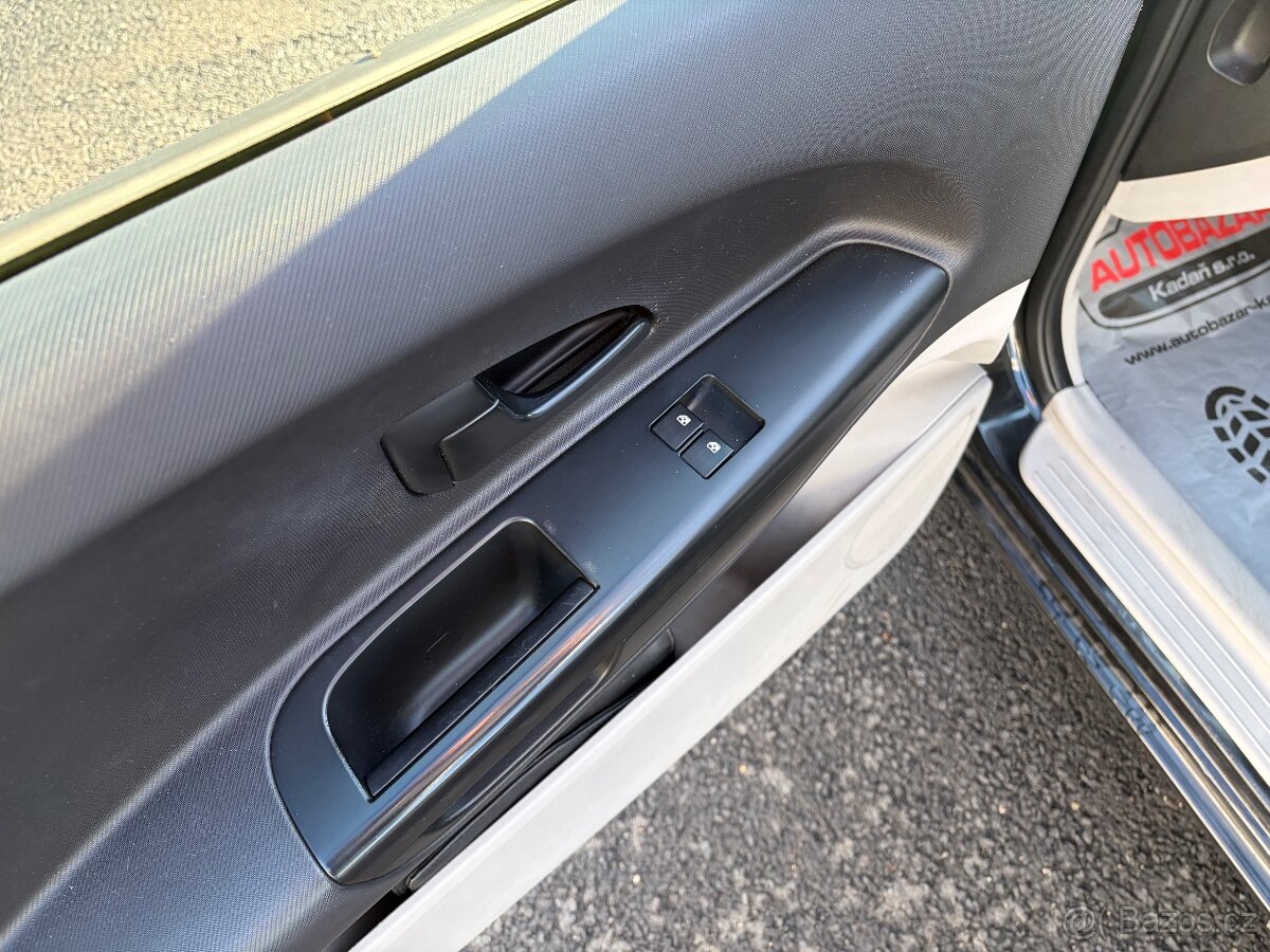 Kia Cee´d, 1,6 CRDi 84kW, 1. MAJITEL - 11