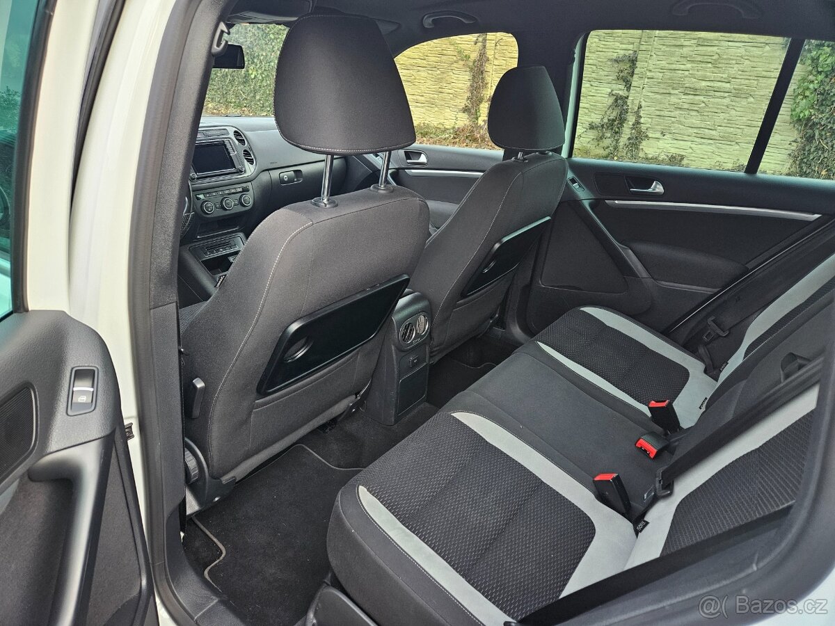 VW Tiguan 2.0TDi R line - 11