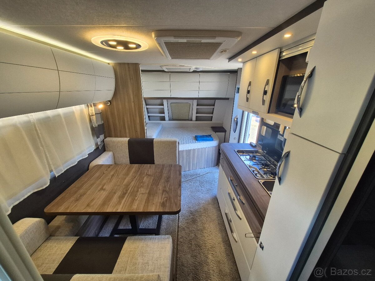 Karavan Hobby Excellent Edition 545 KMF - 11