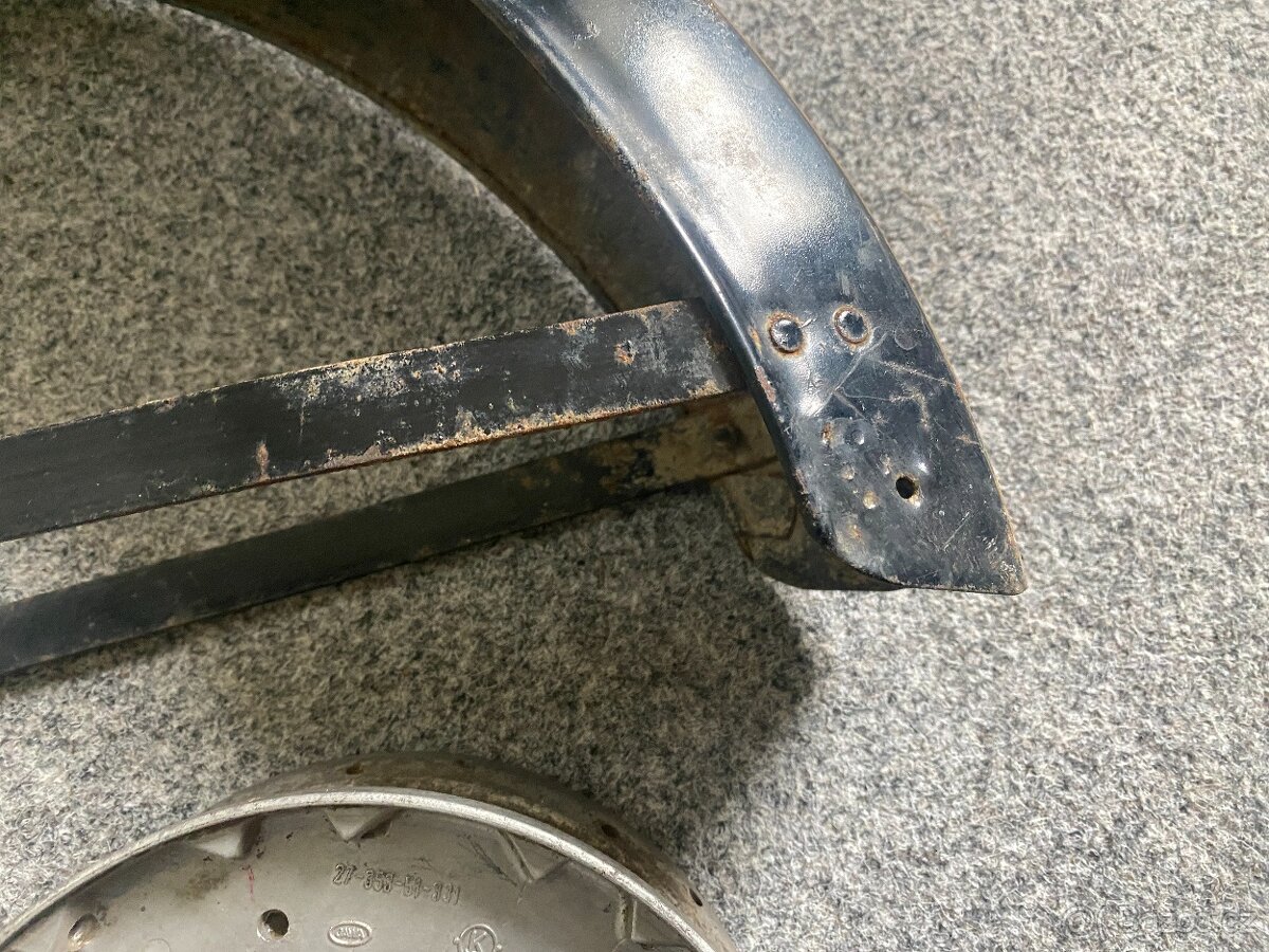 náhradní díly jawa čz blatník střed kola - 11