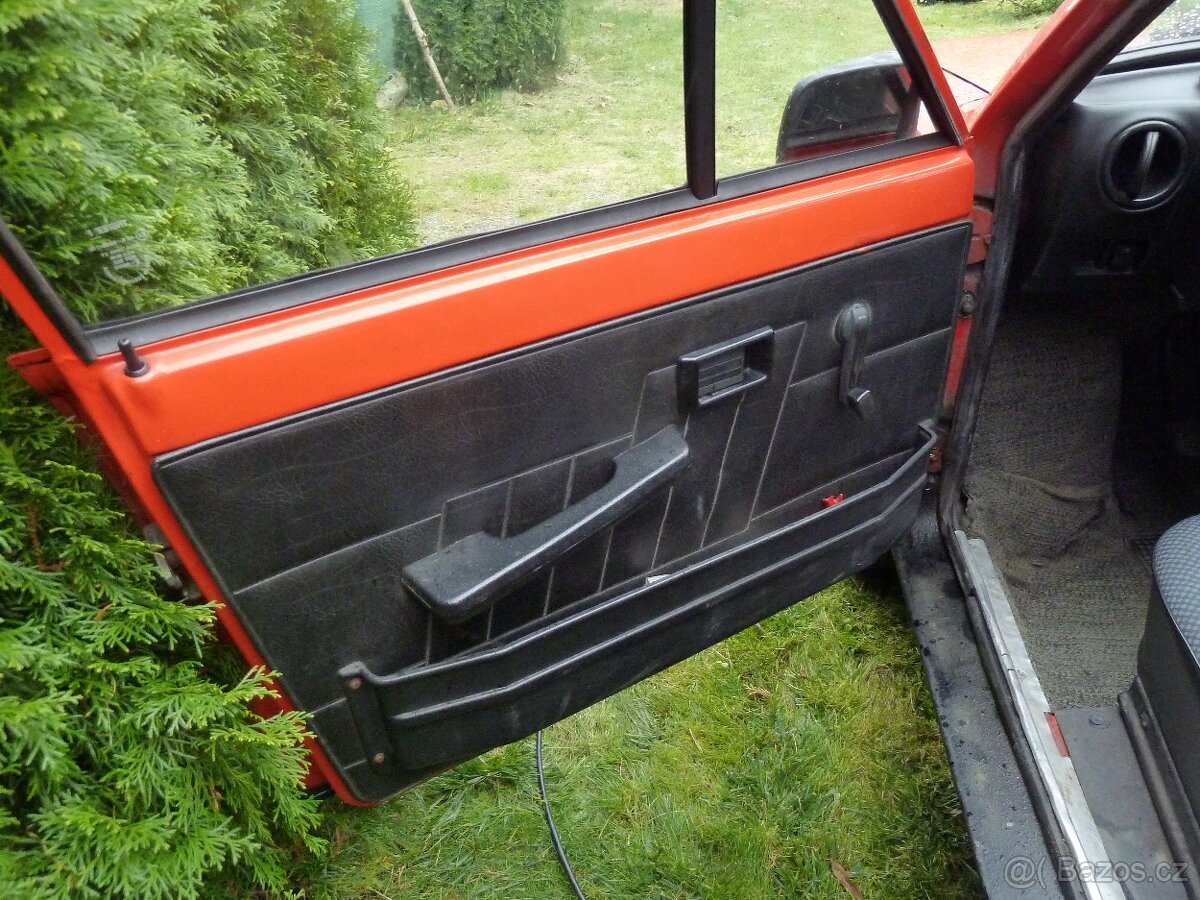 Prodám ŠKODA 120L - 11