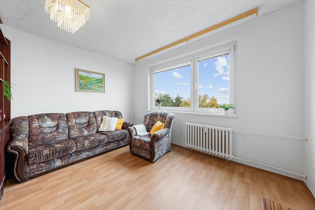 Pronájem bytu 2+KK, 42 m2 s výhledem a sklepem, Dobětice - 11