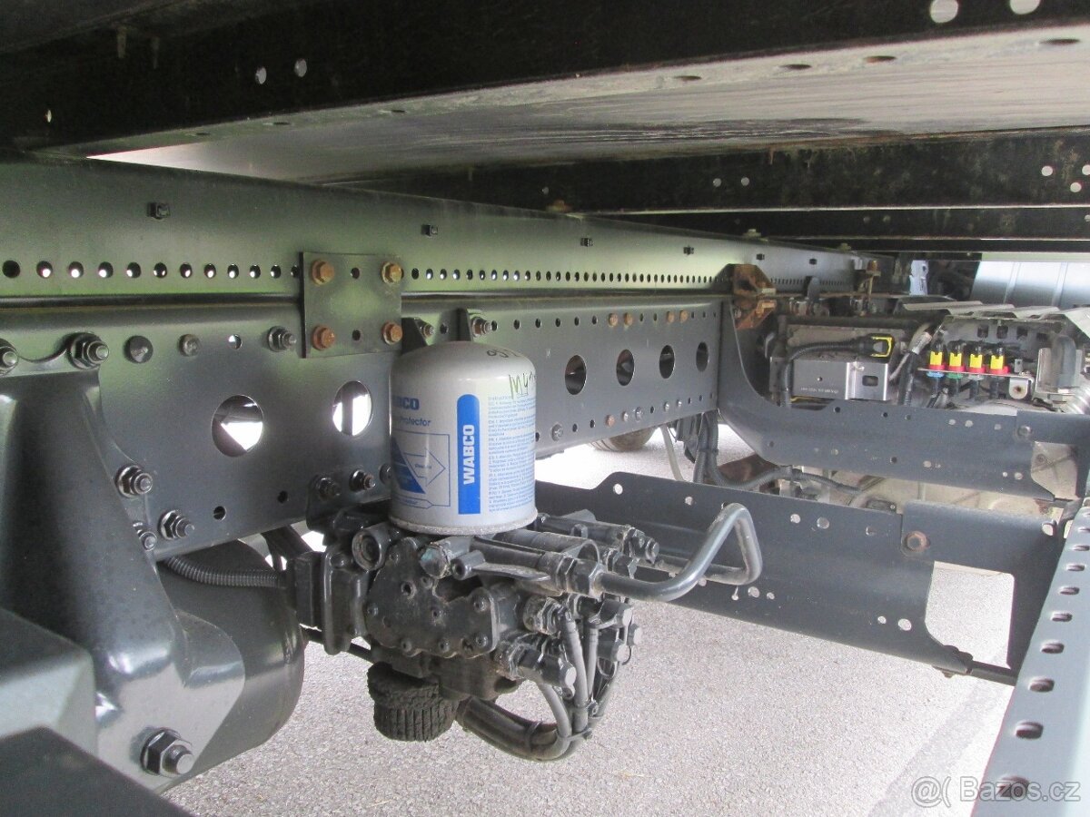 Mercedes-Benz Atego 818 -r.v.2018 - skříň+ HČ - 15 palet -E6 - 11